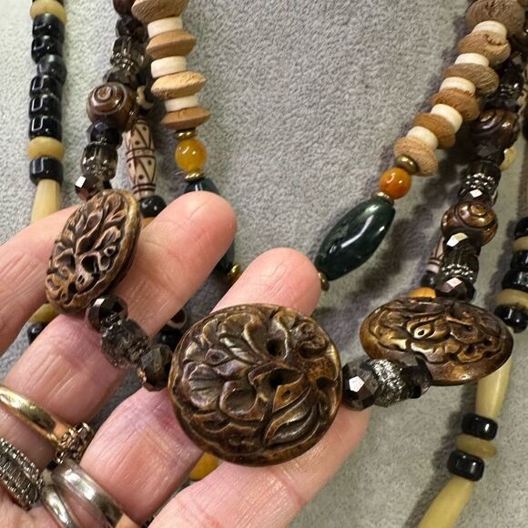 Lot of 4 Safari Tribal Necklaces Nice Worn Together or Separate Gorgeous Pieces - Picture 4 of 7
